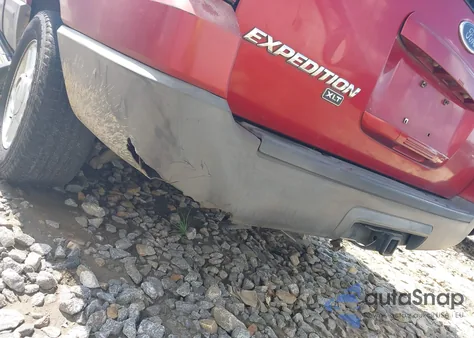 2004 Ford Expedition Xlt z USA, uszkodzony, nr VIN 1FMRU15W84LB47469